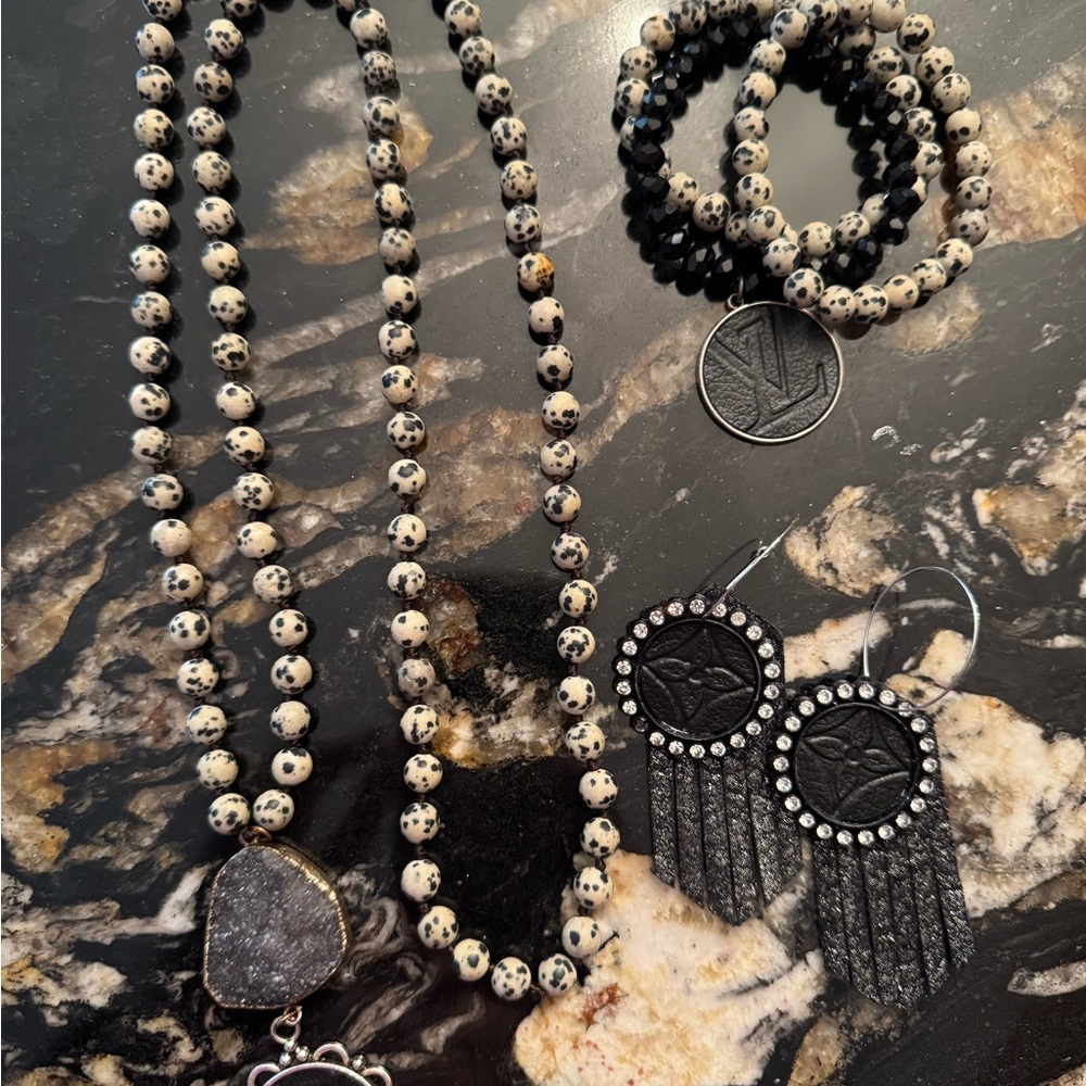 Dalmatian Stone Jewelry Set with Black LV Jewelry Accents
